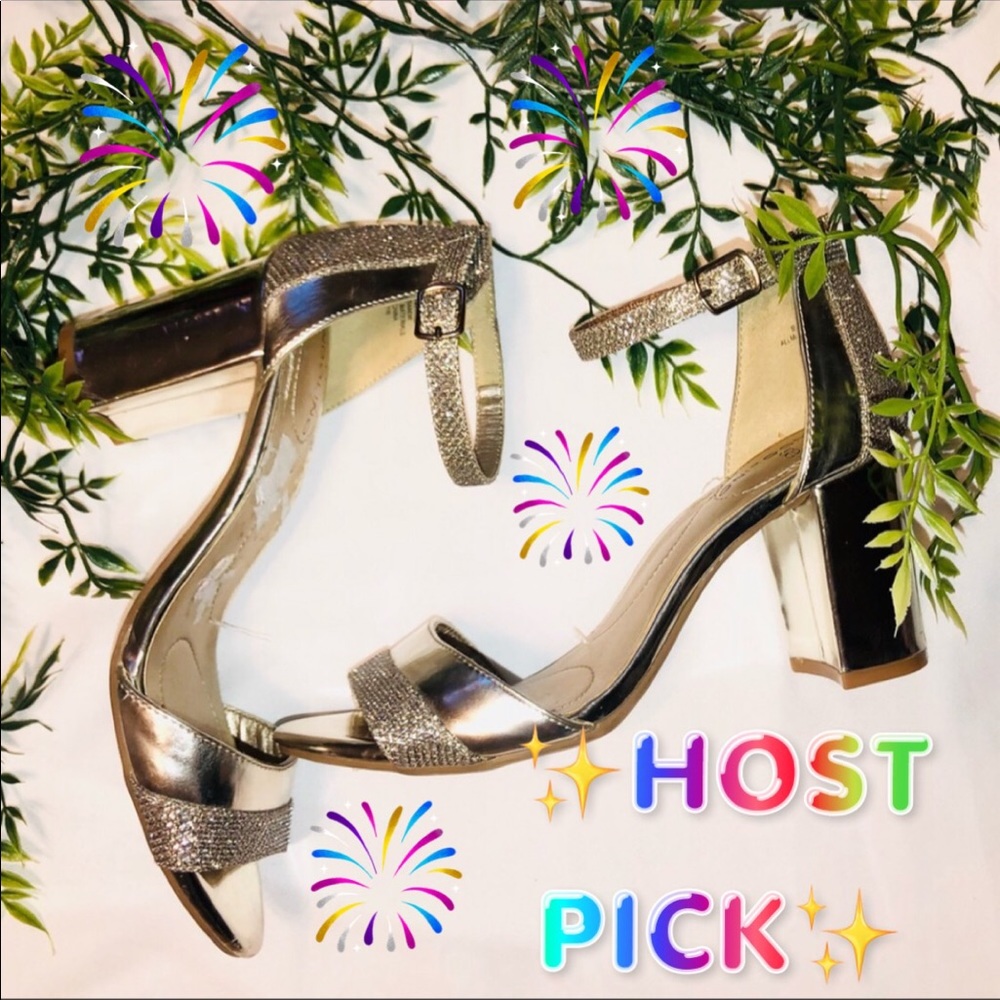 Bandolino Champagne open toe Sandal Heel size 5.5